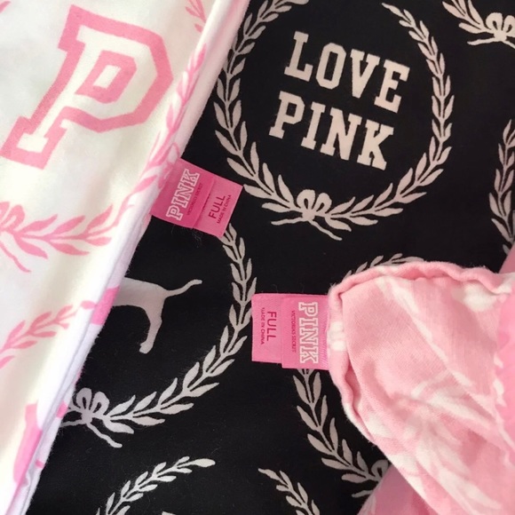 ‼️SOLD‼️ PINK Victoria’s Secret Monogram Bedding - Picture 2 of 2